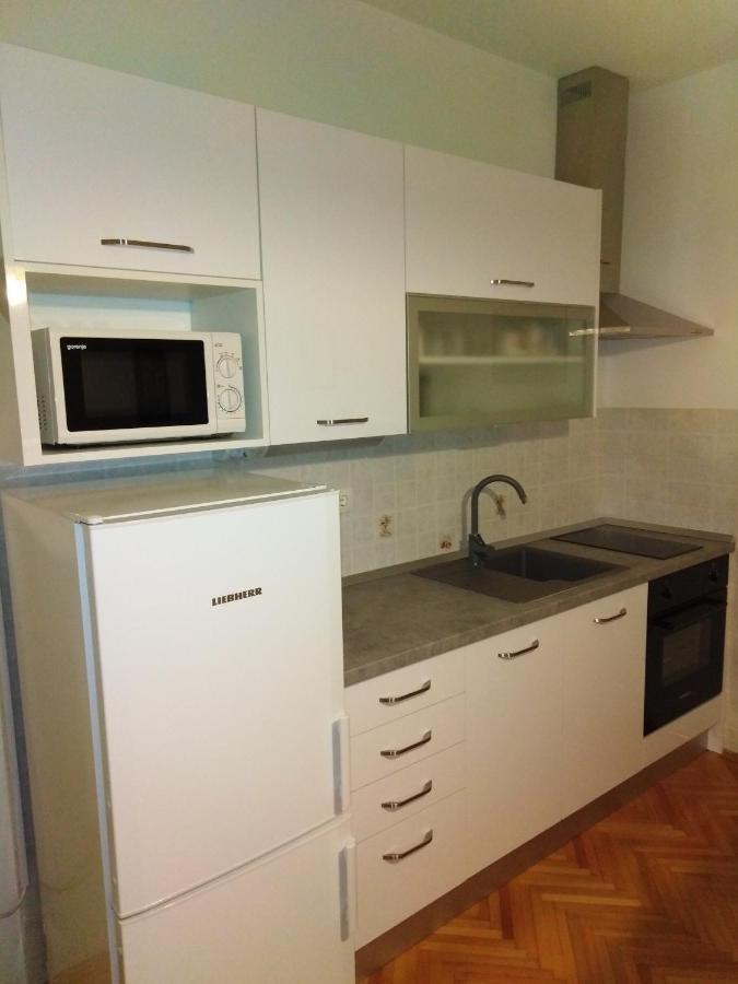 Apartment Nola พอดโกรา ภายนอก รูปภาพ